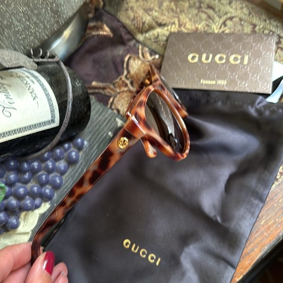 Authentic Gucci 52m oversized cat Optyl acetate leopard print sunglasses - Picture 12 of 15